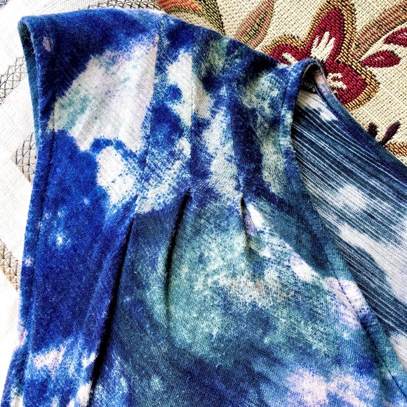 Top - Picture 4 of 5